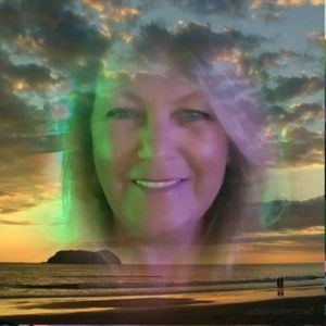 Meet your Posher, Deborah